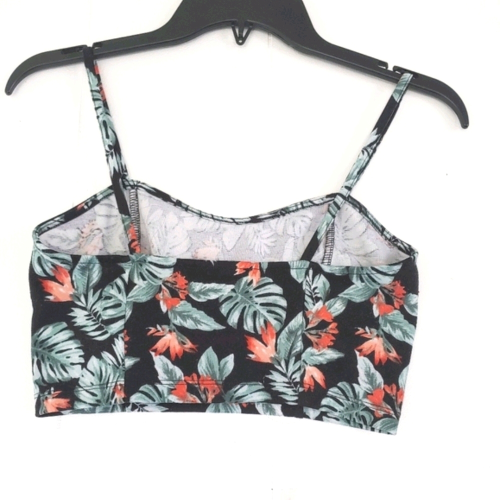 Floral top. Size Small. - Picture 3 of 4